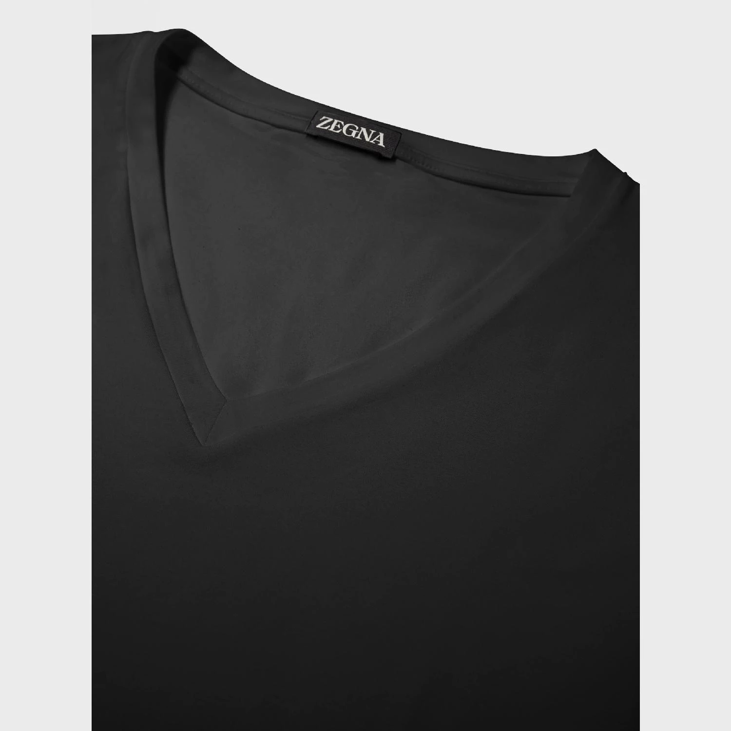 【预售】 杰尼亚 25春夏 男士 睡衣 Black Cotton V-Neck T-Shirt N2M80-009-001  商品
