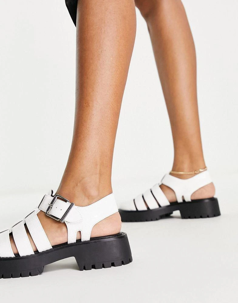 商品ASOS|ASOS DESIGN Mission chunky fisherman flat shoes in white croc,价格¥188,第3张图片详细描述