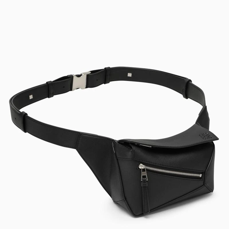 商品Loewe|Mini Puzzle bumbag in black leather,价格¥11966,第3张图片详细描述