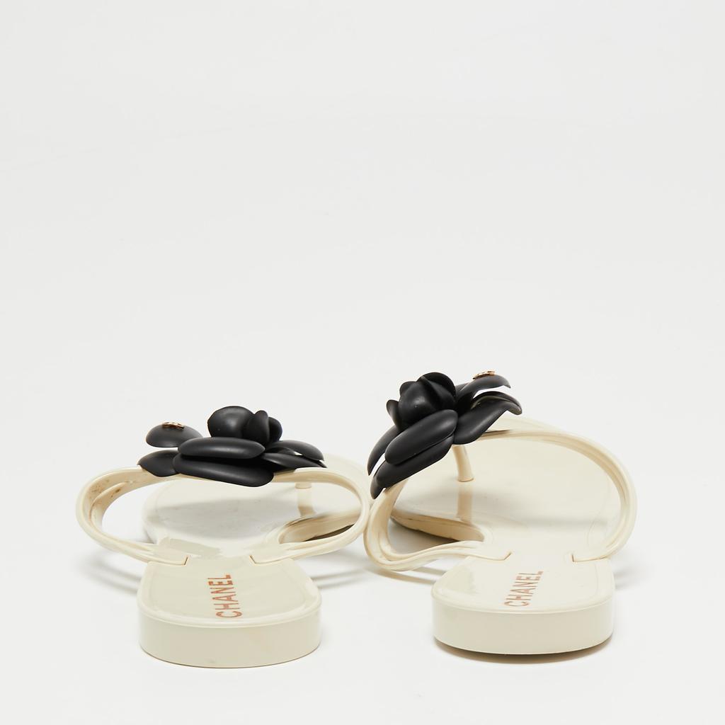 商品[二手商品] Chanel|Chanel Cream/Black Jelly Camellia Thong Flats Size 38,价格¥3002,第7张图片详细描述