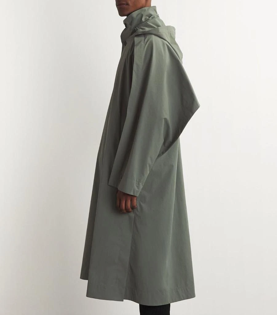 Hooded Raincoat 商品