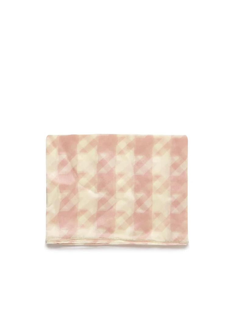 商品Burberry|Silk Scarf With Houndstooth Pattern,价格¥3596,第1张图片