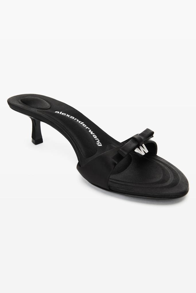 商品Alexander Wang|DAHLIA 50 BOW SANDAL IN SATIN,价格¥3541,第4张图片详细描述