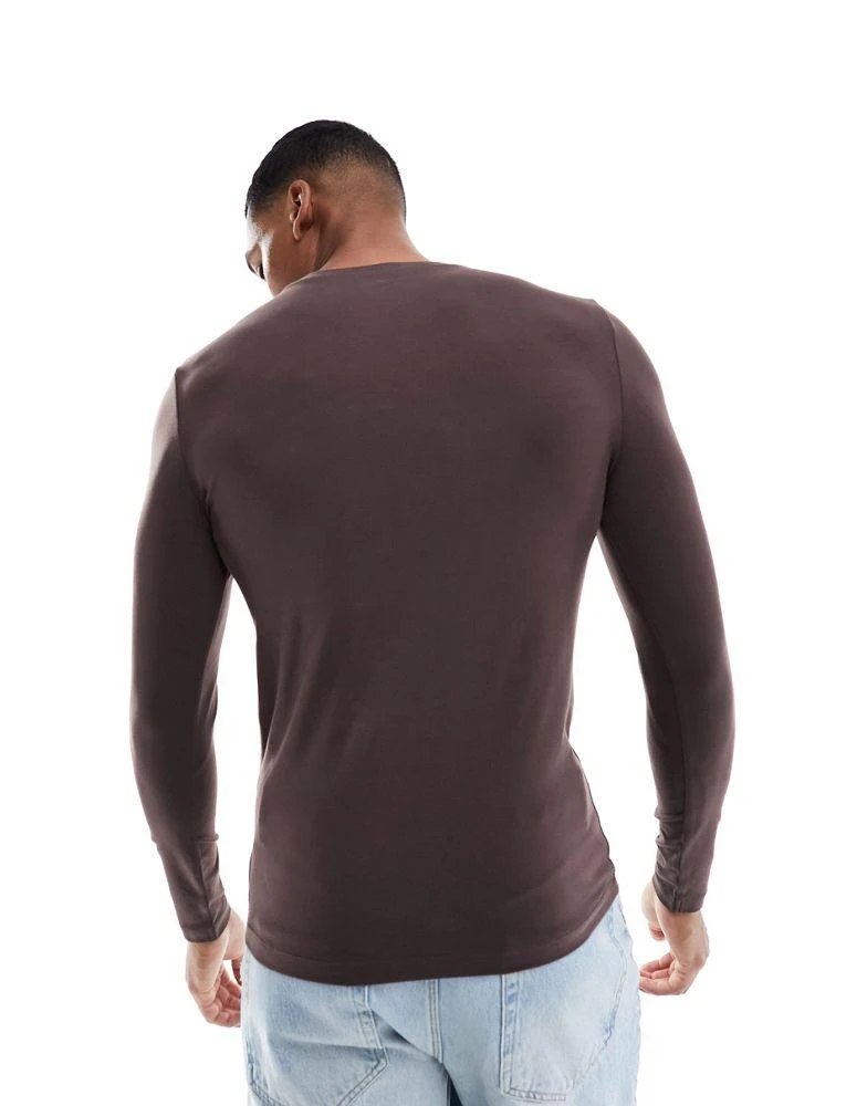 商品ASOS|ASOS DESIGN 2 pack long sleeve muscle fit t-shirt in brown and taupe,价格¥176,第4张图片详细描述