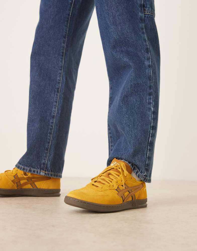 Asics Skyhand Og trainers in hornet and spice curry – On Sale Now