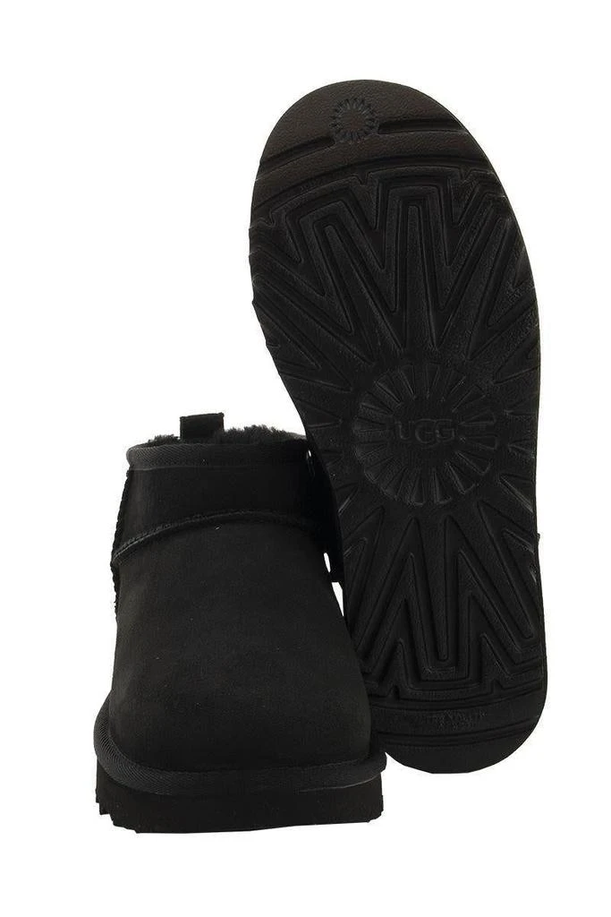 UGG Boots in Black 商品