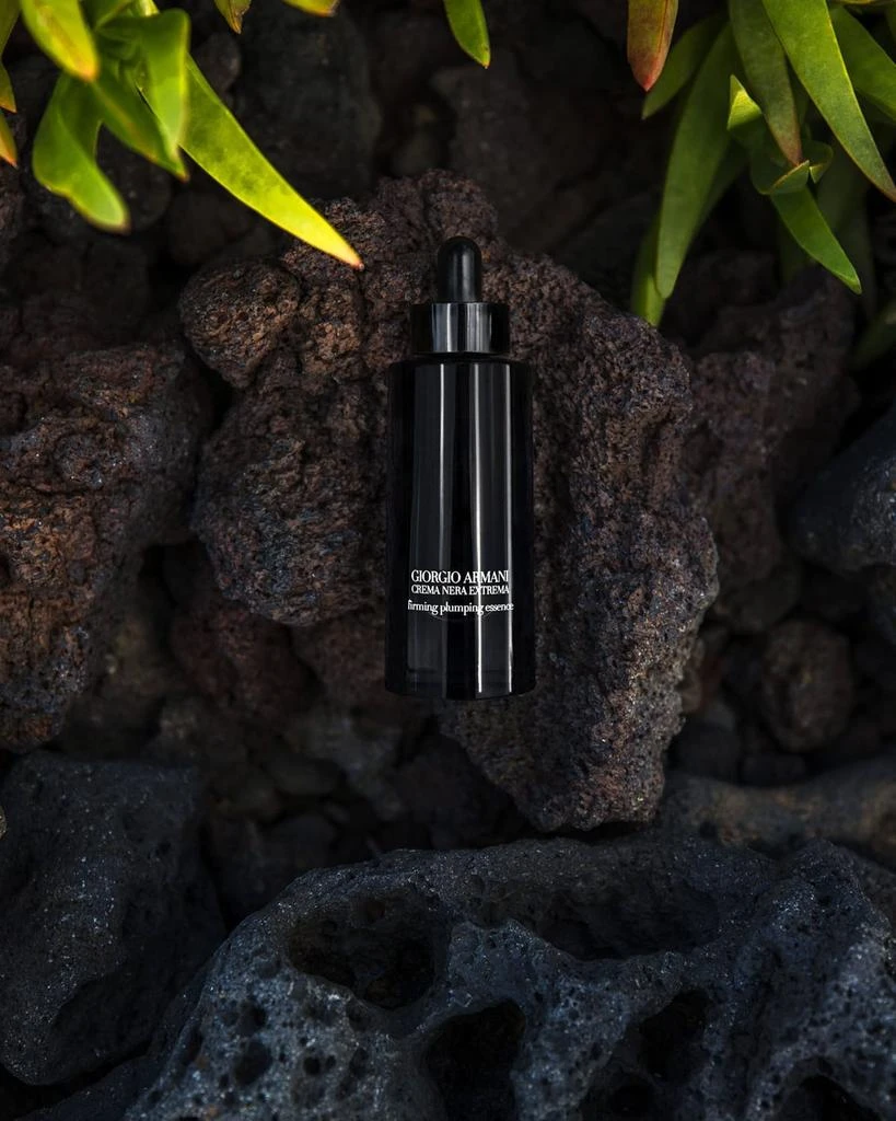 商品Giorgio Armani|黑曜石矿物极致塑颜精华液, 1.0 oz./ 30 mL,价格¥3414,第5张图片详细描述