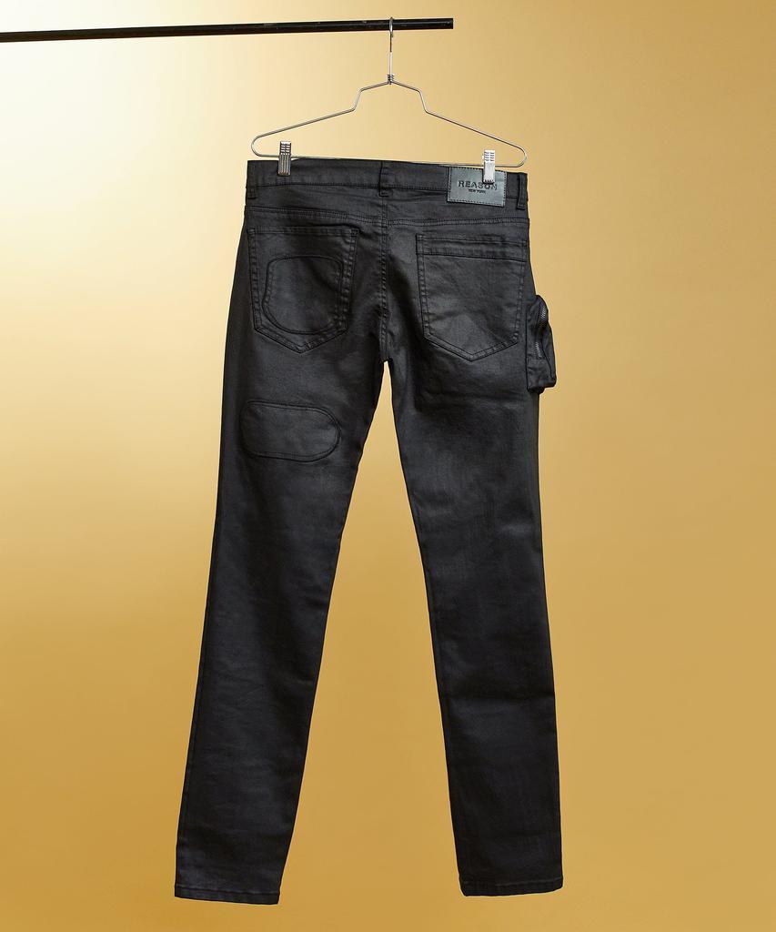 商品Reason Clothing|Sylvester Multi Pocket Utilty Waxed Cotton Embroidered Denim Jeans - Black,价格¥511,第4张图片详细描述
