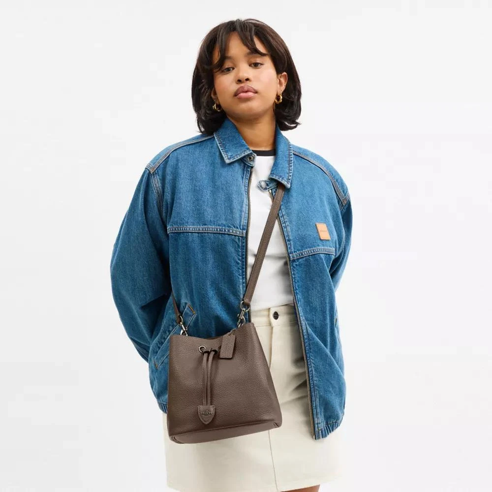 商品Coach|Rowan Bucket Bag,价格¥1615,第4张图片详细描述