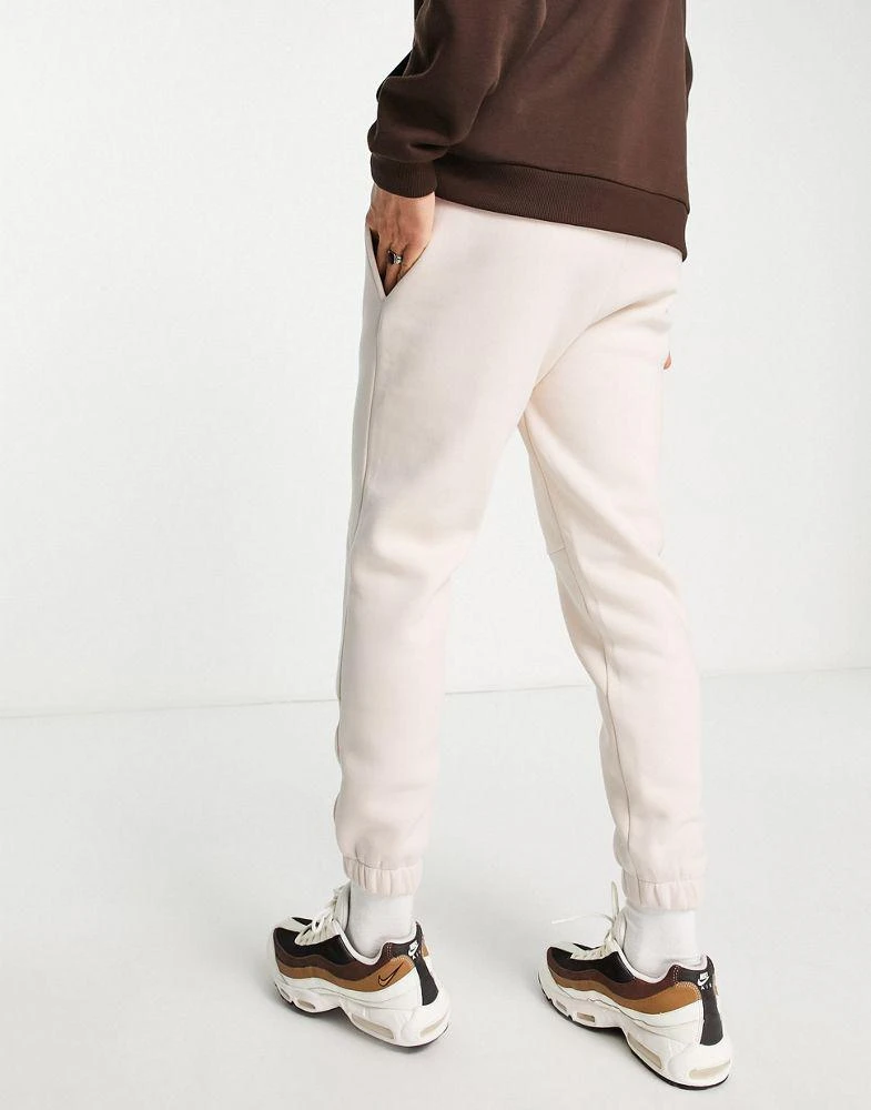 商品ASOS|ASOS DESIGN tapered joggers in beige,价格¥143,第2张图片详细描述