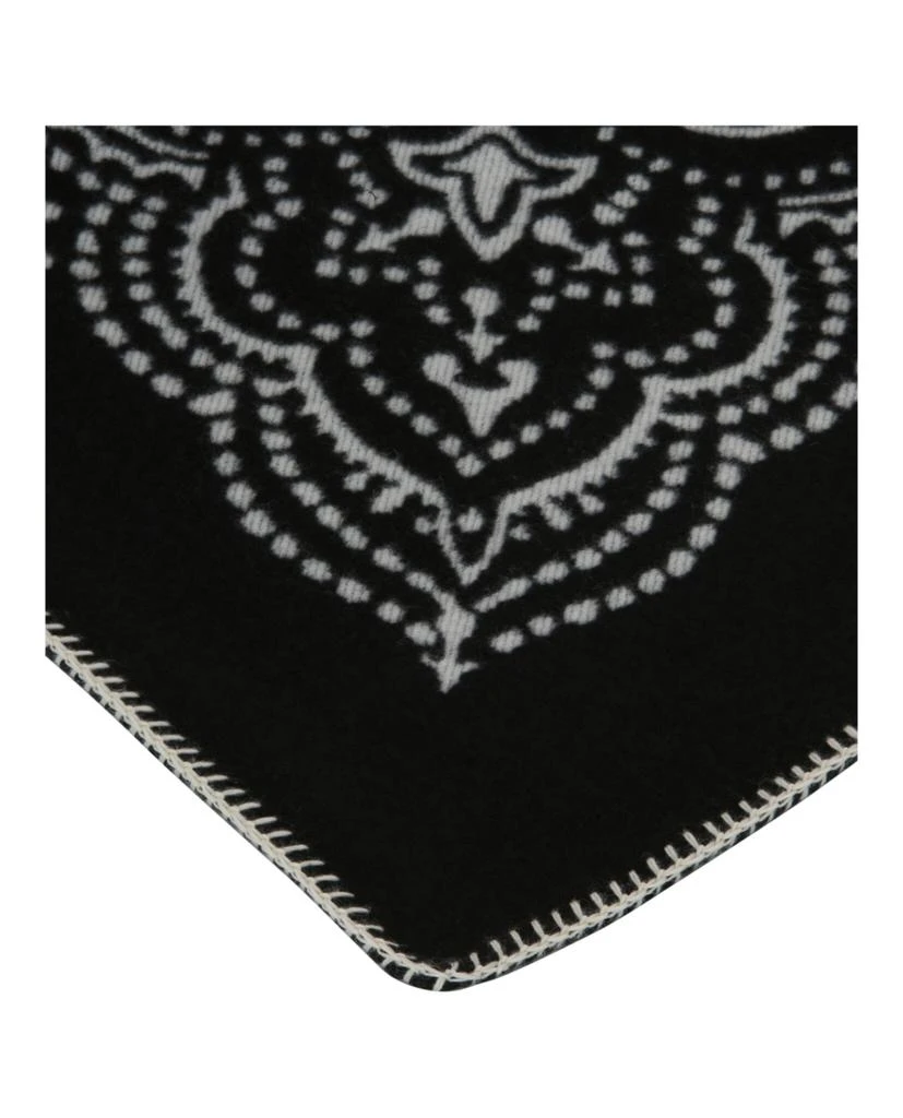 商品Givenchy|Bandana Print Blanket,价格¥2242,第2张图片详细描述