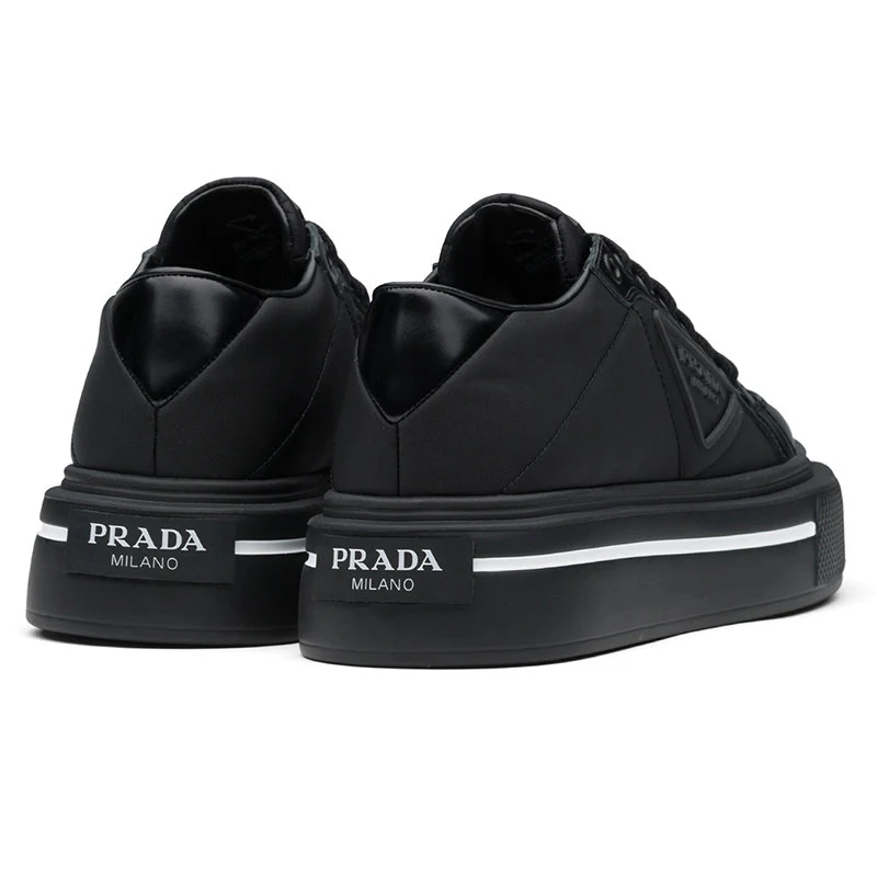 商品Prada|【预售3-7天】普拉达 Macro Re-Nylon系列 女士黑色再生尼龙和亮面皮革运动鞋1E661M_3LF5_F0632_F_045,价格¥6086,第5张图片详细描述