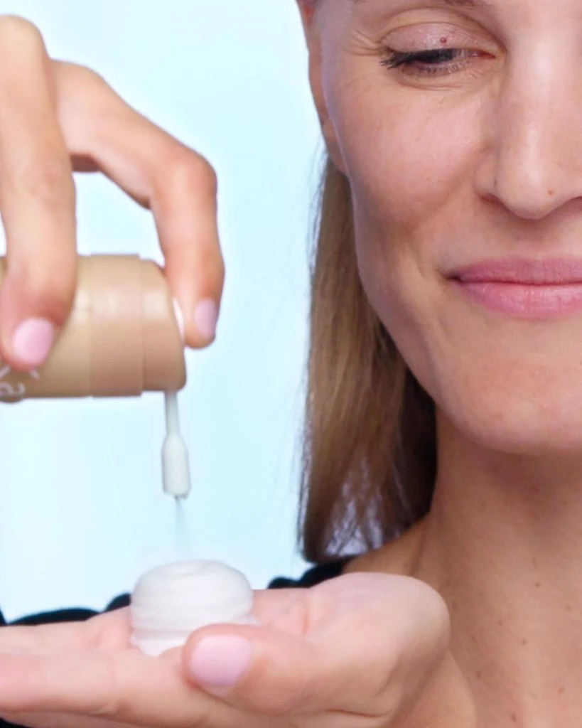 商品Kate Somerville|DermalQuench Liquid Lift + Retinol, 2.5 oz.,价格¥851,第2张图片详细描述