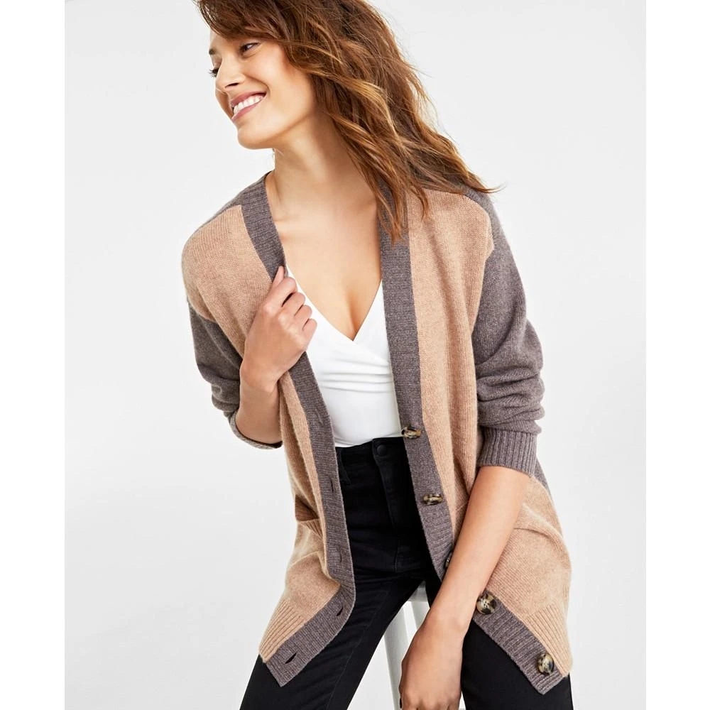 商品Charter Club|Women's 100% Cashmere Colorblocked Cardigan, Created for Macy's,价格¥722,第3张图片详细描述