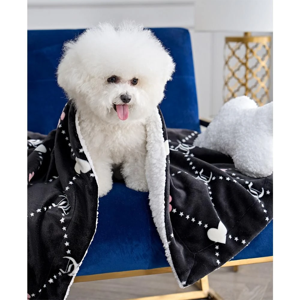 商品Juicy Couture|Paw Heart Pet Plush Sherpa 50" x 60" Blanket Bone Pillow, Set of 2,价格¥180,第4张图片详细描述