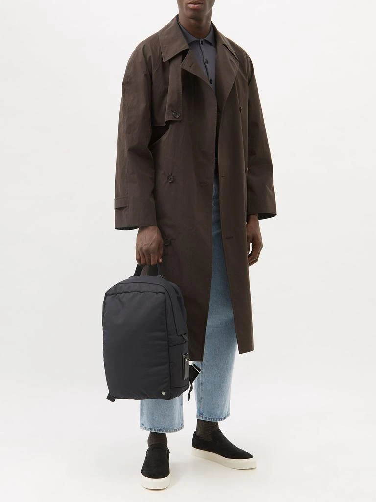 商品The Row|Logo-engraved canvas backpack,价格¥19246,第3张图片详细描述