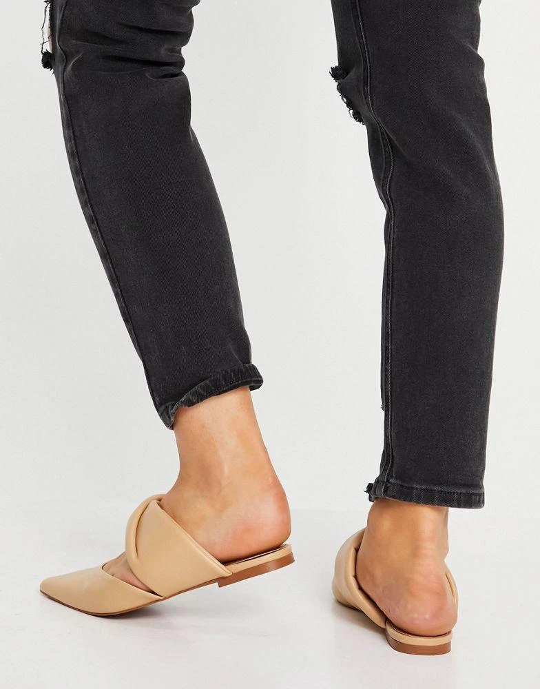 商品ASOS|ASOS DESIGN Leeway padded twist flat mules in camel,价格¥104,第3张图片详细描述