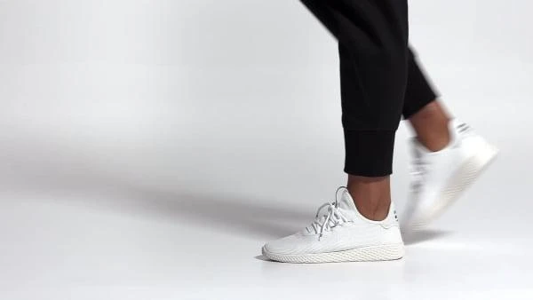 商品Adidas|Pharrell Williams Tennis Hu Shoes,价格¥880,第2张图片详细描述