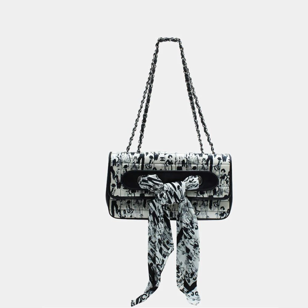 商品[二手商品] Chanel|Chanel White/Black Fabric Vintage Limited Edition Karl Lagerfeld Sketch Shoulder Bag,价格¥24615,第1张图片