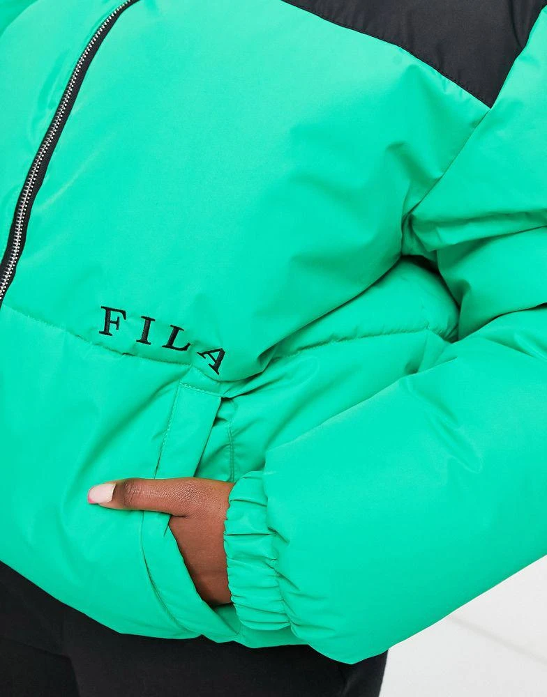 商品Fila|Fila colour blocked puffer with logo in green,价格¥357,第3张图片详细描述