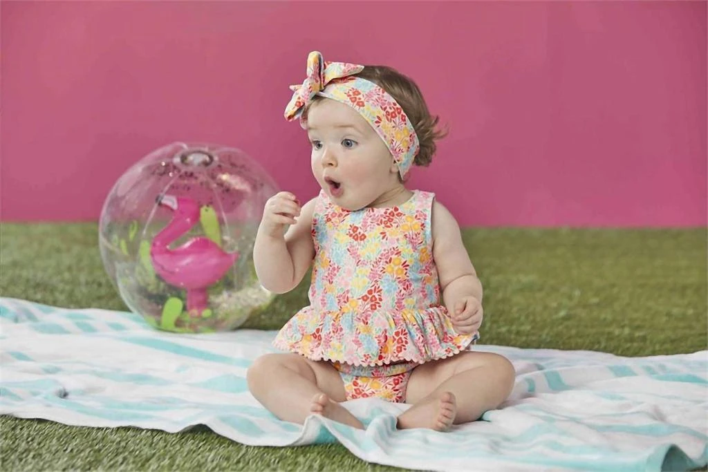 商品mudpie|Baby Girl's Reversible Floral And Stripe Swimsuit Set In Multi,价格¥383,第2张图片详细描述