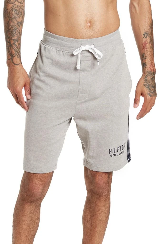 商品Tommy Hilfiger|Drawstring Logo Tape Shorts,价格¥128,第1张图片