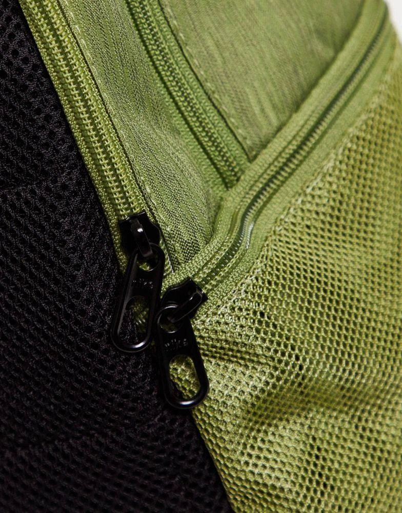 商品NIKE|Nike Training Brasilia backpack in khaki,价格¥228,第4张图片详细描述