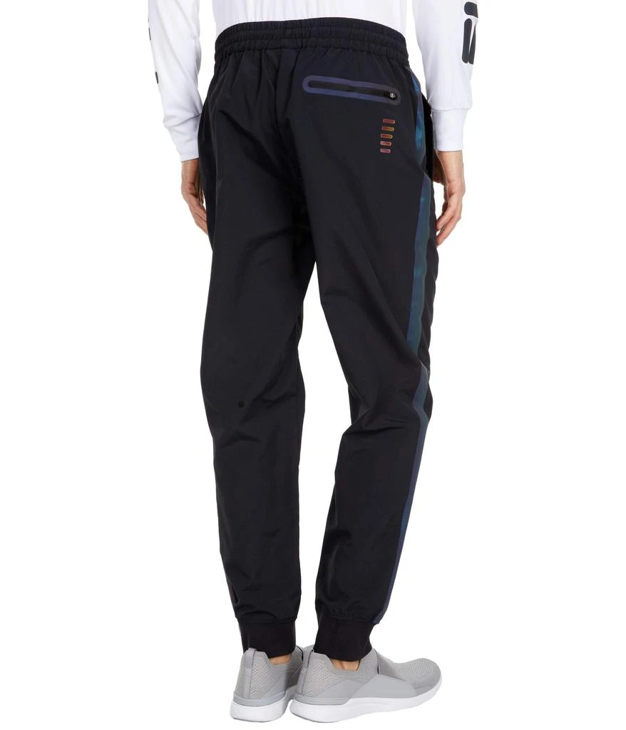 商品Fila|Harper Wind Pants,价格¥423,第3张图片详细描述