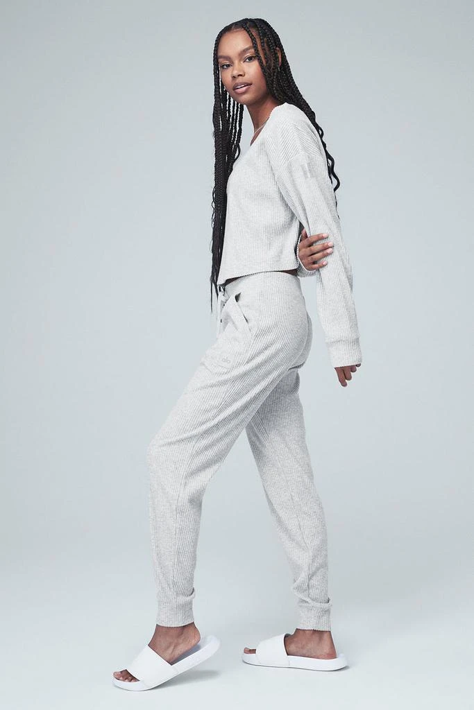 商品Alo|Muse Sweatpant - Athletic Heather Grey,价格¥805,第5张图片详细描述