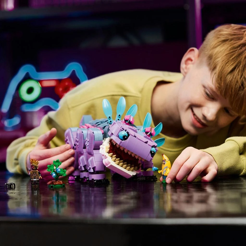 商品LEGO® Fortnite® Klombo Video Game Toy Building Set for Kids and Gamers 77077,价格¥1110,第4张图片详细描述