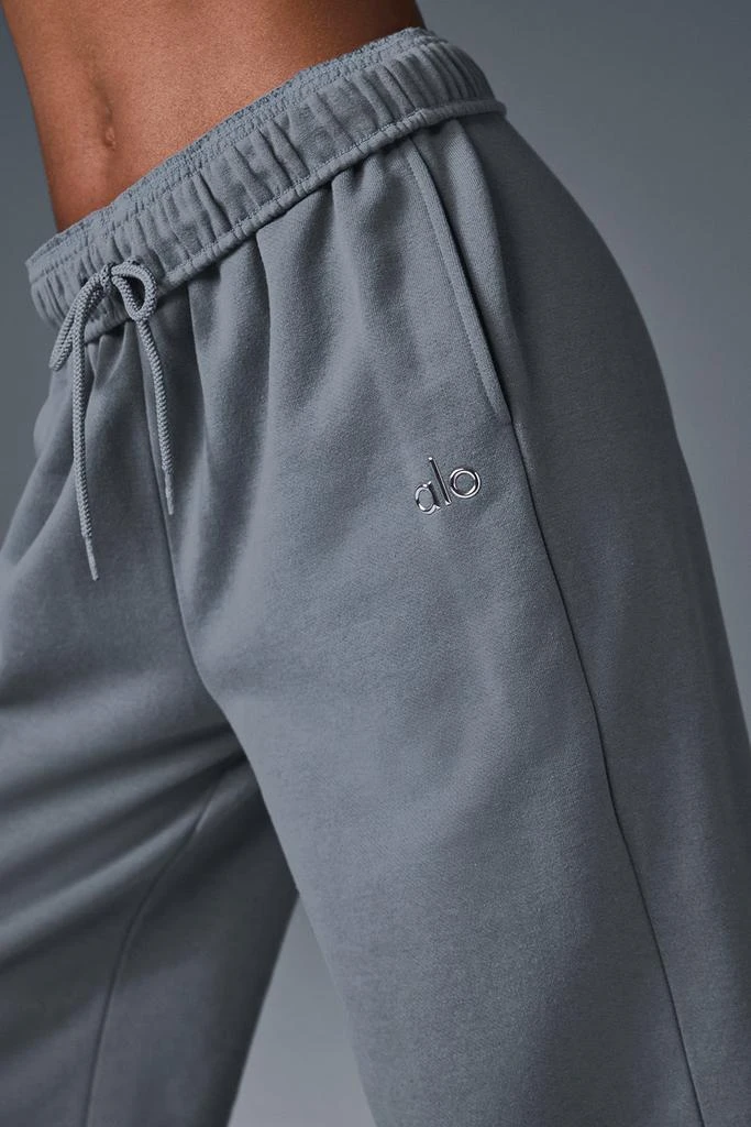 商品Alo|Accolade Straight Leg Sweatpant - Steel Grey,价格¥960,第4张图片详细描述