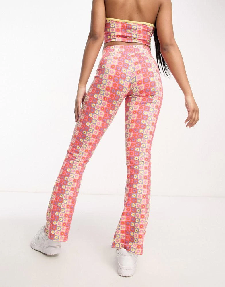 商品Fila|Fila flared trousers in flower check pattern,价格¥143,第3张图片详细描述