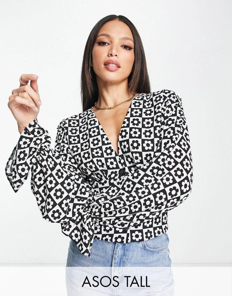商品ASOS|ASOS DESIGN Tall pleat front long sleeve blouse with button front in flower mono check,价格¥148,第1张图片