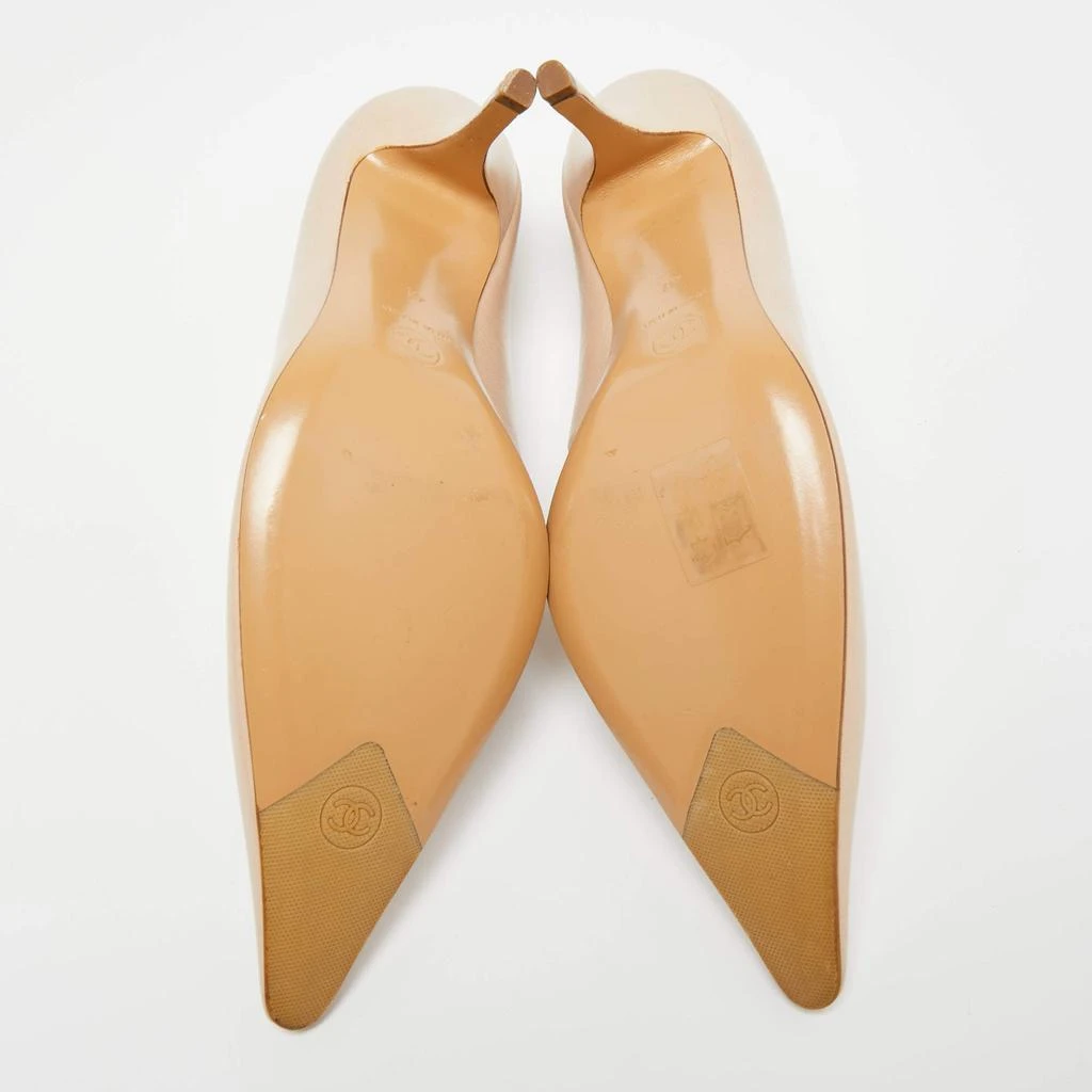 Chanel Beige Leather CC Pointed Toe  Pumps Size 41 商品