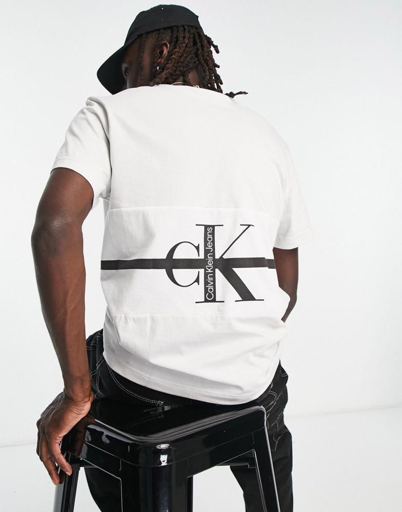 商品Calvin Klein|Calvin Klein Jeans back stripe logo colourblock t-shirt in light grey,价格¥446,第1张图片