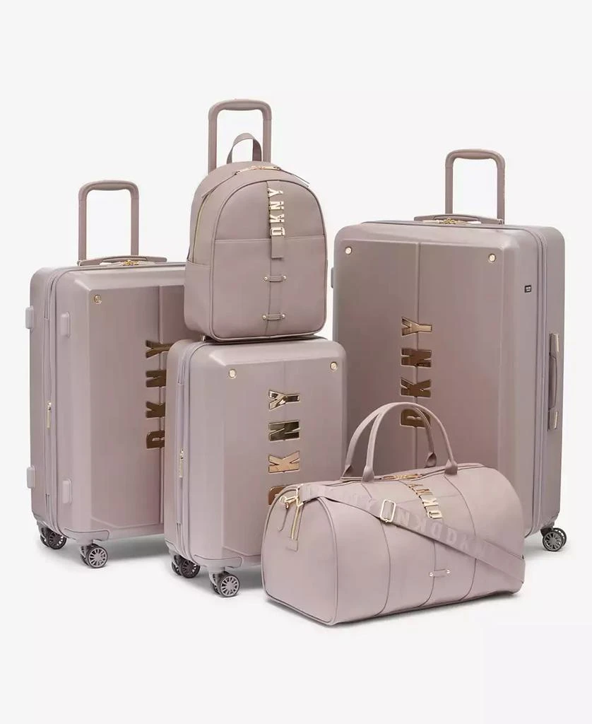 CLOSEOUT! Nyc 20" Upright Carry-on 商品