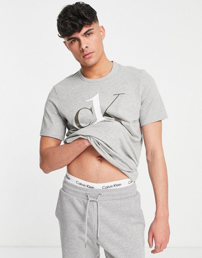 商品Calvin Klein|Calvin Klein CK1 graphic lounge t-shirt in grey,价格¥198,第1张图片