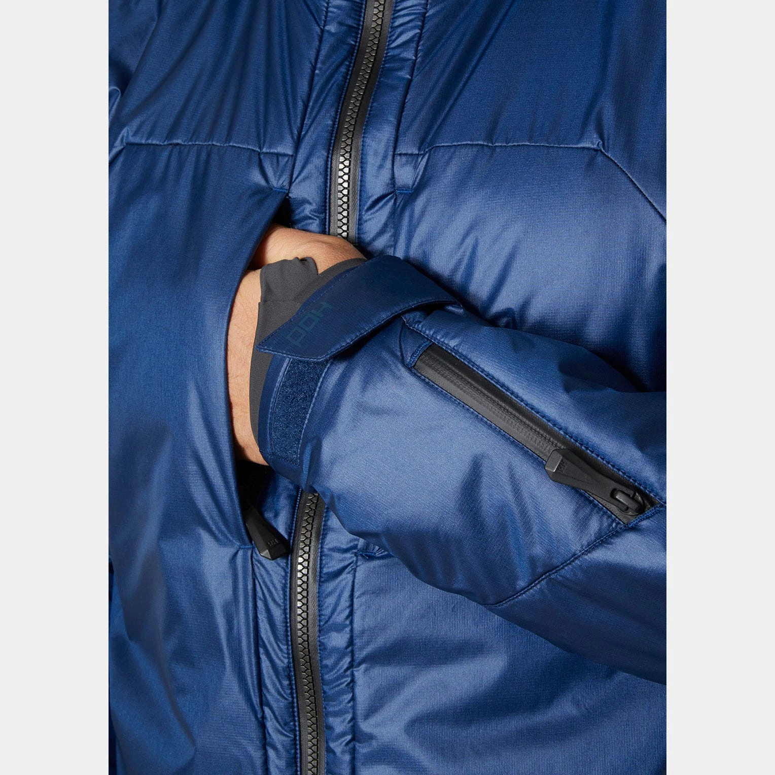 商品【商品预售7天】 Helly Hansen|Helly Hansen 男士户外滑雪服上装 65937584OCEAN 深蓝色,价格¥5288 描述
