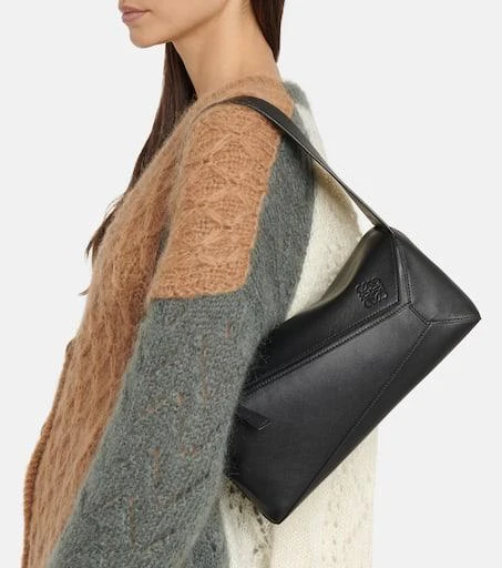 商品Loewe|Puzzle slouchy leather shoulder bag,价格¥19194,第2张图片详细描述