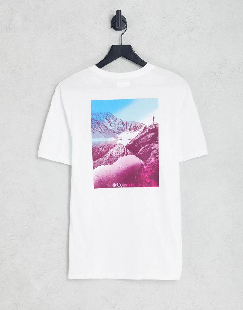 商品Columbia|Columbia Westhoff back print t-shirt in white Exclusive at ASOS,价格¥145,第1张图片