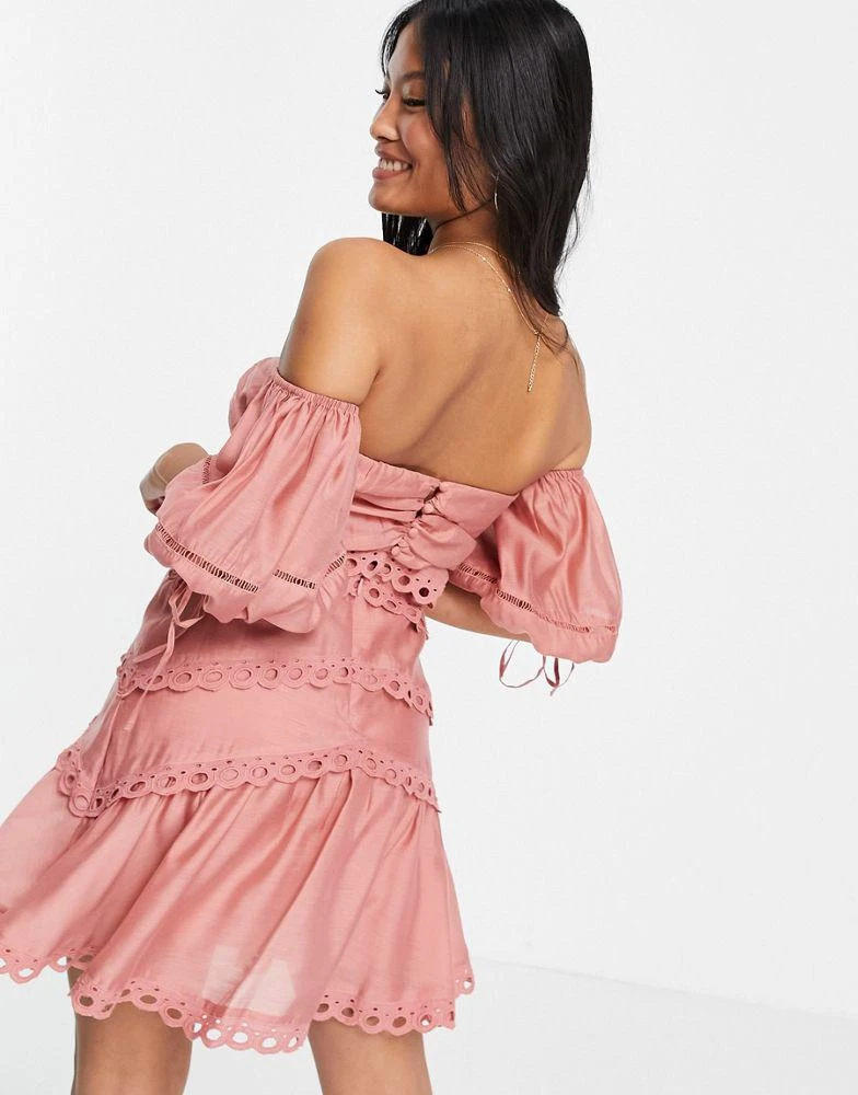 商品ASOS|ASOS DESIGN Petite Off shoulder twist detail voile mini dress with lace trim,价格¥231,第4张图片详细描述