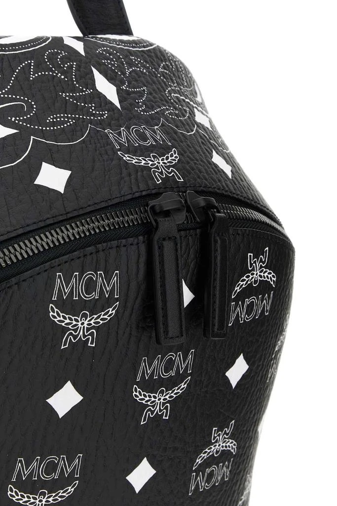 商品MCM|MCM Monogram Print Zipped Backpack,价格¥8530,第4张图片详细描述