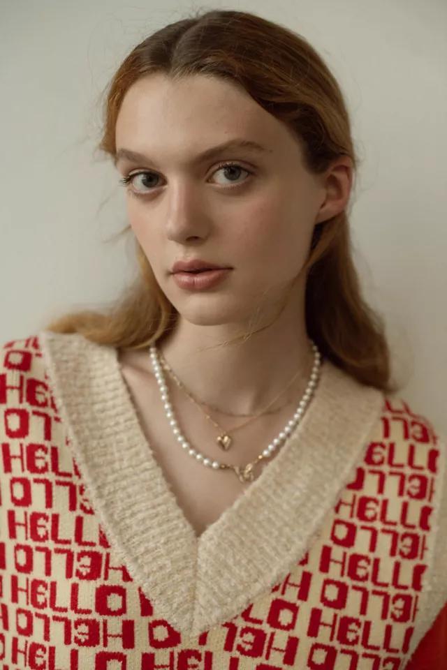 商品Urban Outfitters|Dolly Pearl Charm Necklace,价格¥74,第1张图片