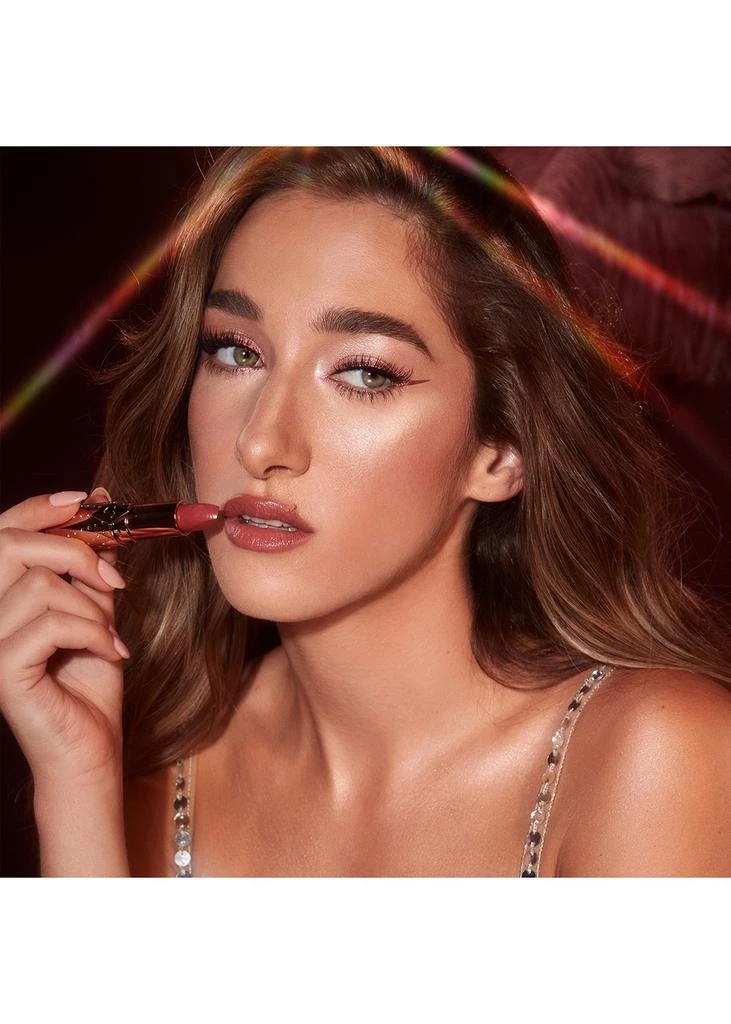 商品Charlotte Tilbury|K.I.S.S.I.N.G Lipstick - Rosy Seduction Limited Edition,价格¥256,第5张图片详细描述