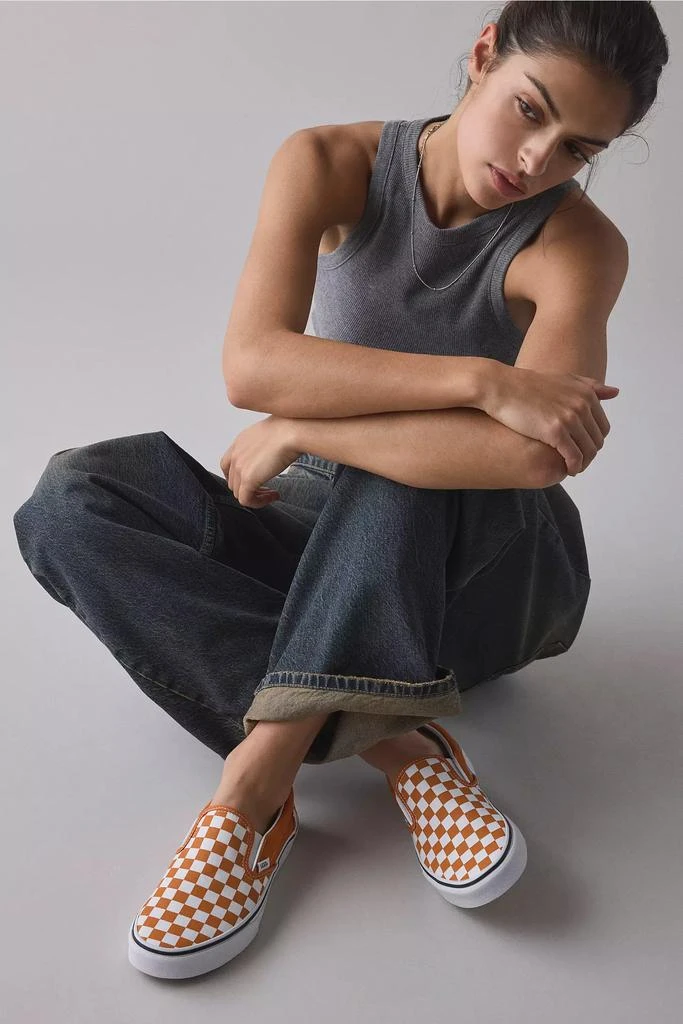 商品Vans|Vans Women's Classic Checkerboard Slip-On Sneaker,价格¥468,第1张图片
