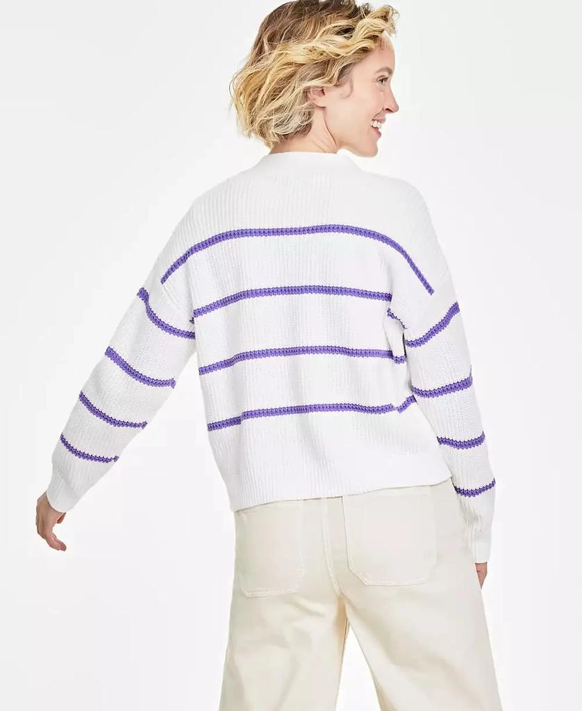 商品On 34th|Women's Striped Patch-Pocket V-Neck Cardigan, Created for Macy's,价格¥133,第2张图片详细描述