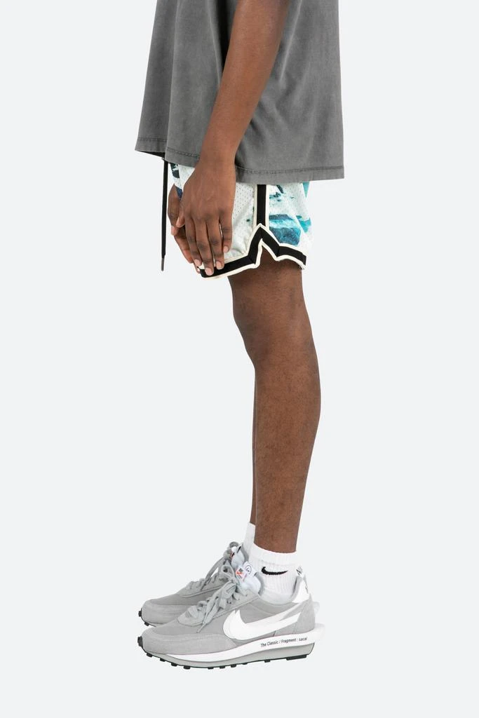商品MNML|Wave Basketball Shorts - Blue/White,价格¥75,第3张图片详细描述