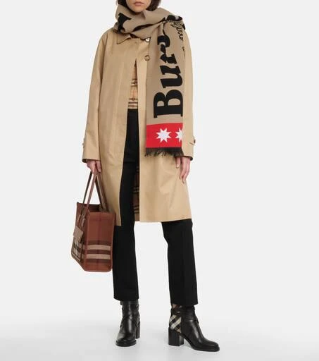 商品Burberry|Logo wool and silk scarf,价格¥2724,第2张图片详细描述