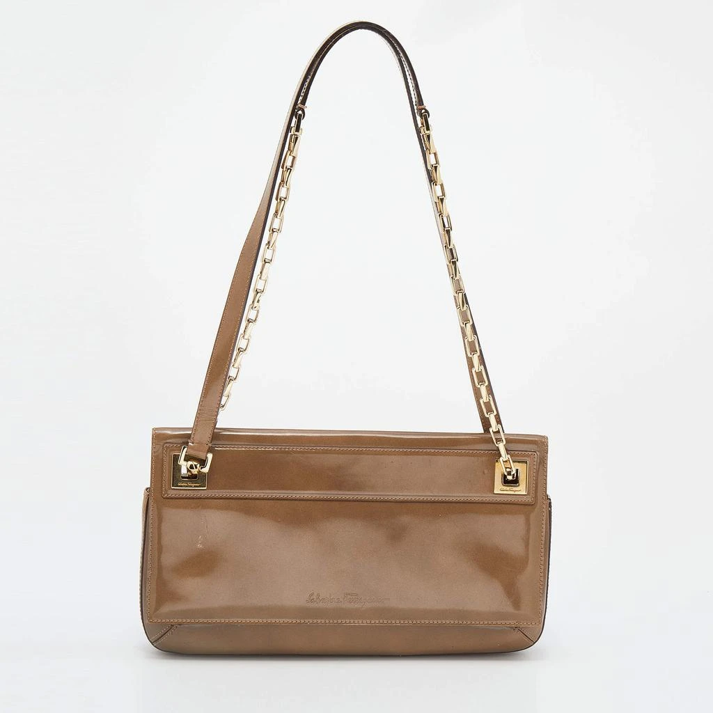 商品[二手商品] Salvatore Ferragamo|Salvatore Ferragamo Dark Beige Patent Leather Link Chain Shoulder Bag,价格¥1291,第1张图片