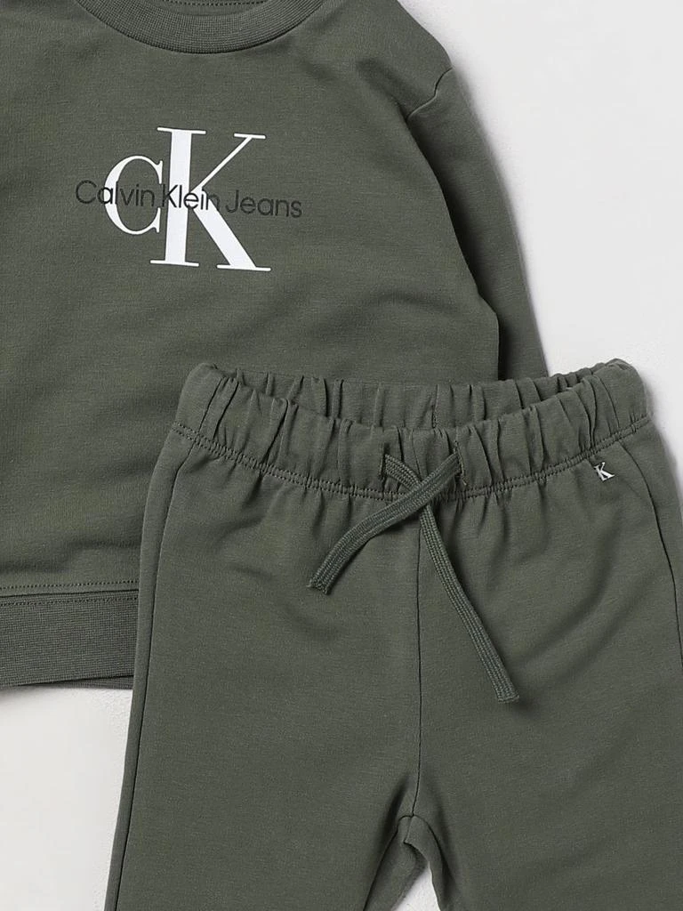 商品Calvin Klein|Calvin Klein Jeans jumpsuit for baby,价格¥466,第3张图片详细描述